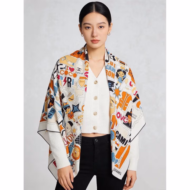 Chanel white silk scarf — ref 811691