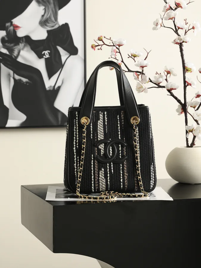 Chanel black tote bag — ref 795553