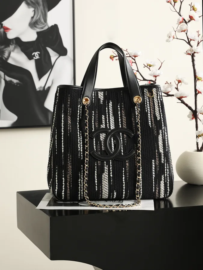 Chanel black tote bag — ref 795555