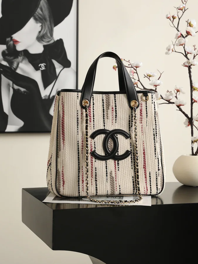Chanel cream tote bag — ref 795561