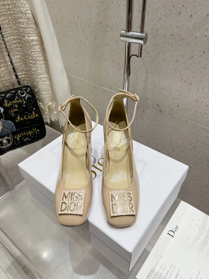 Dior cream shoe
