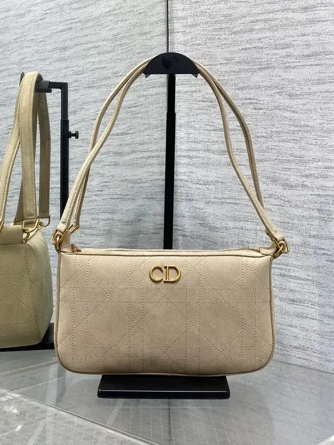 Dior cream shoulder bag — ref 839840