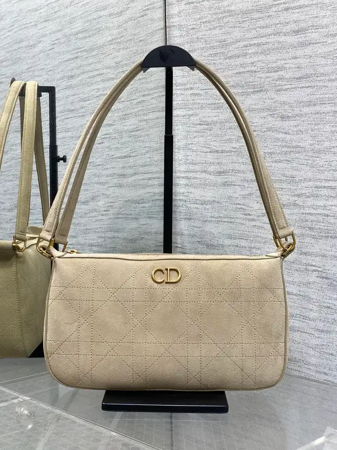 Dior cream shoulder bag — ref 839841