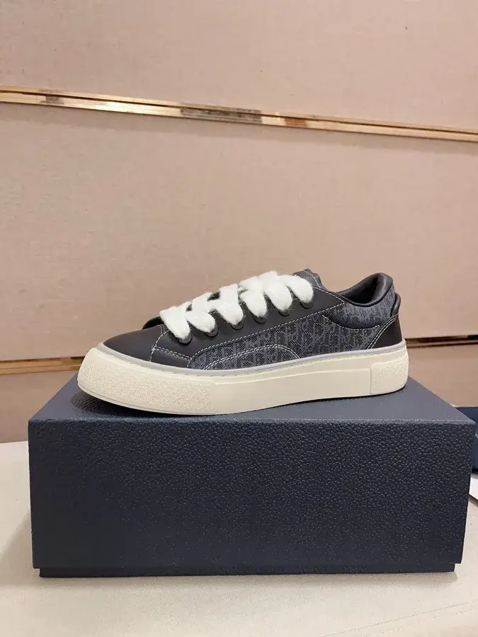 Dior navy sneaker — ref 751095