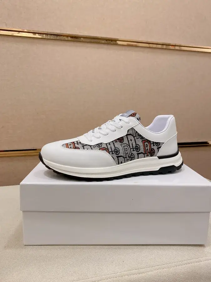Dior white sneaker — ref 782107