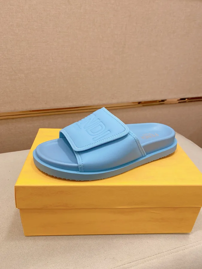 Fendi blue shoe — ref 813031