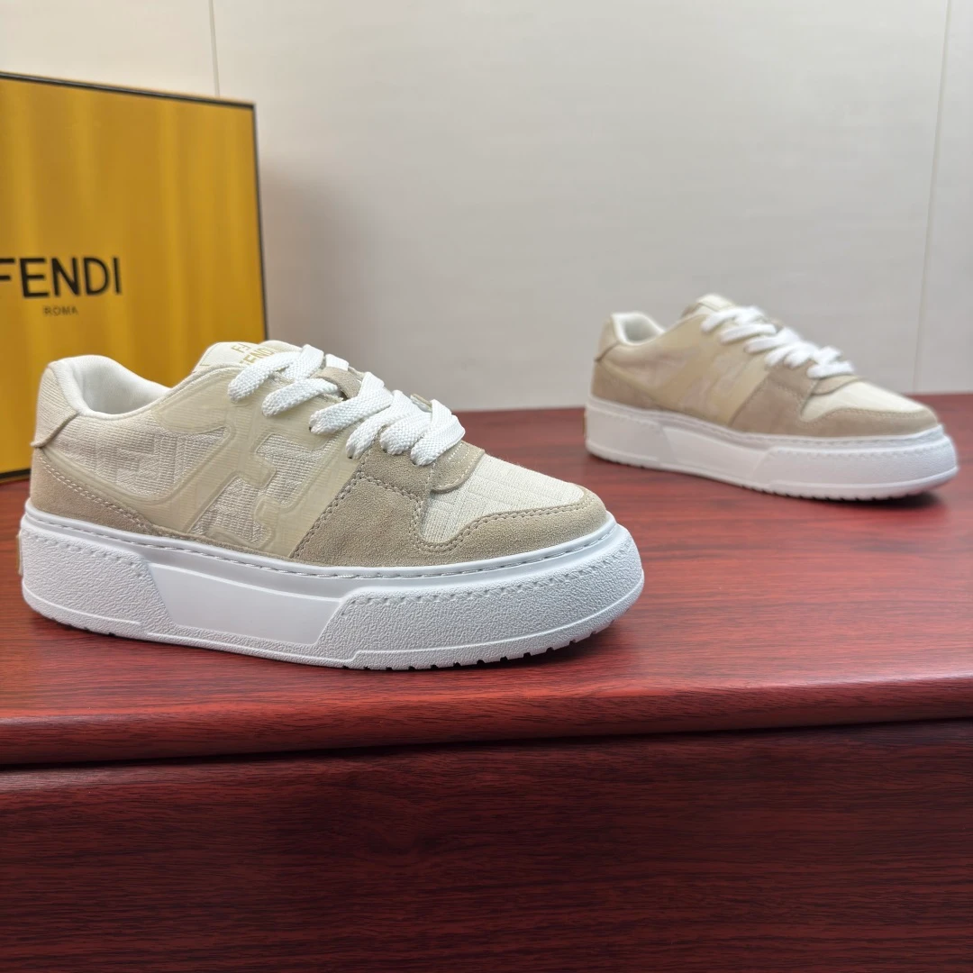 Fendi cream shoe — ref 812884