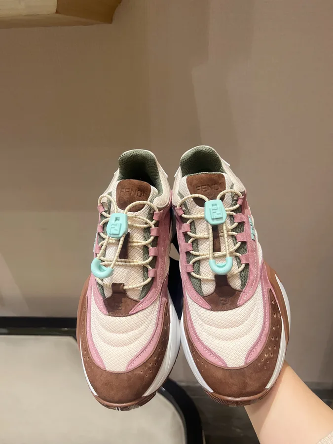 Fendi pink shoe — ref 781757