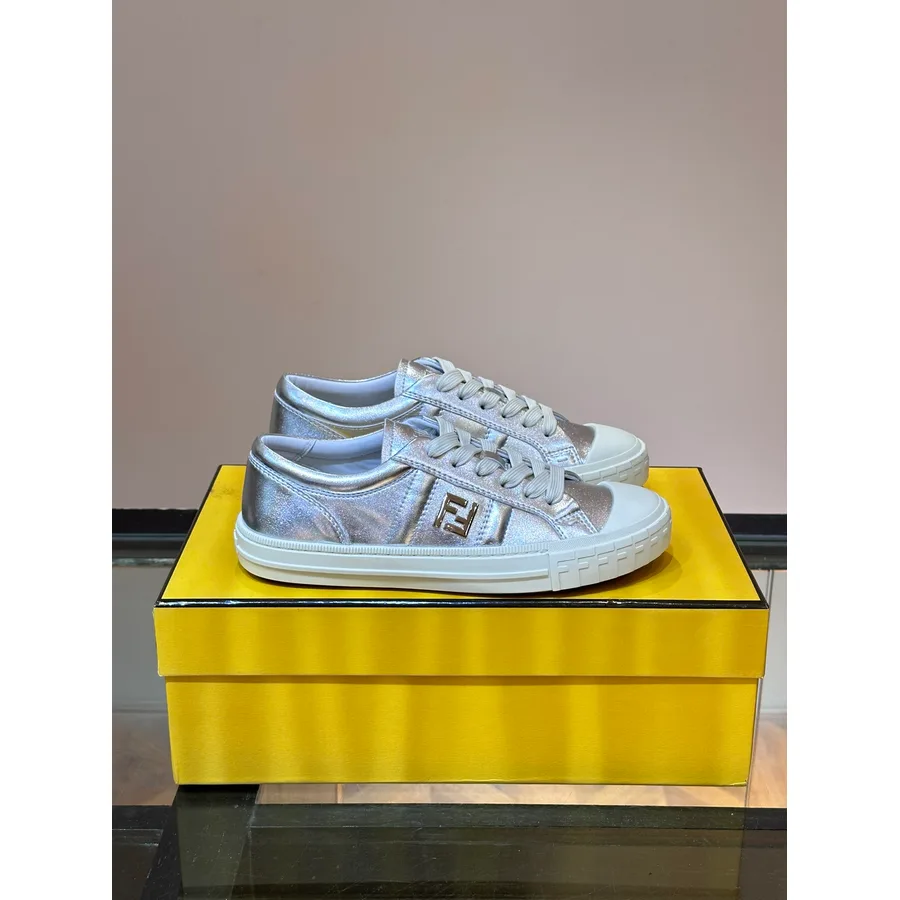 Fendi silver shoe — ref 813045