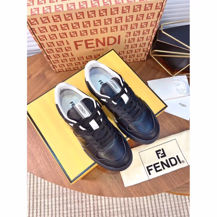 Fendi black sneaker — ref 813053