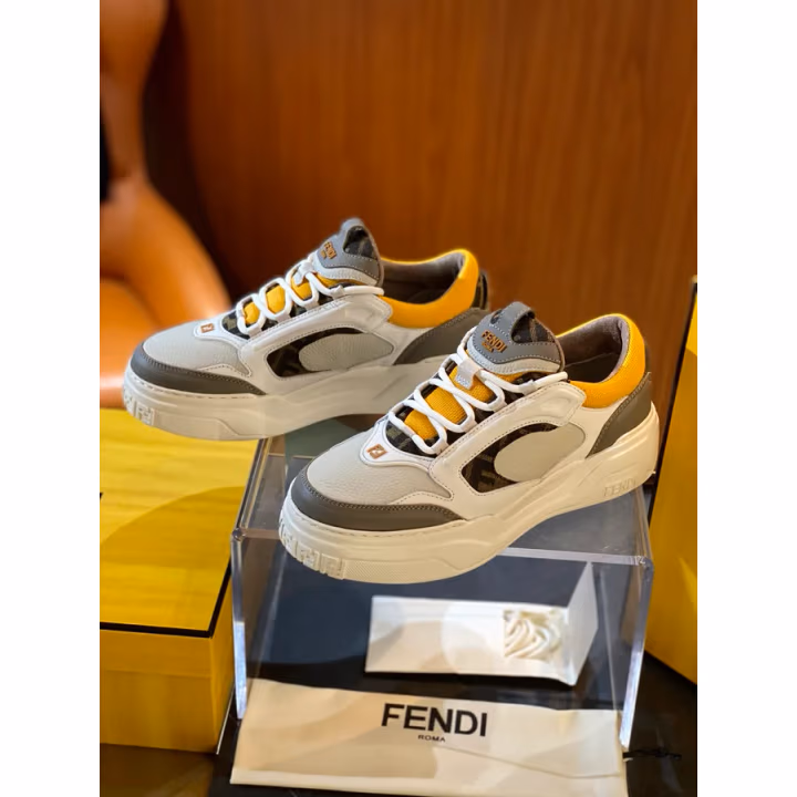 Fendi white sneaker — ref 781844