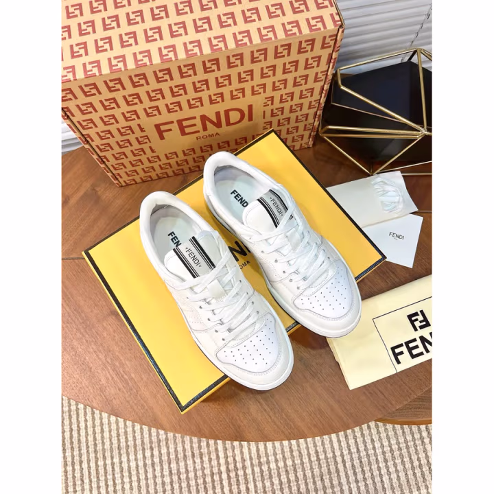 Fendi white sneaker — ref 813052