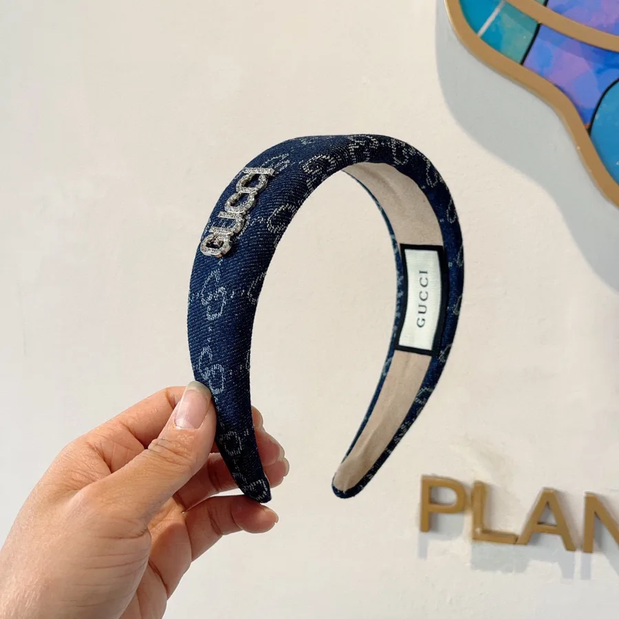Gucci navy accessory — ref 811360