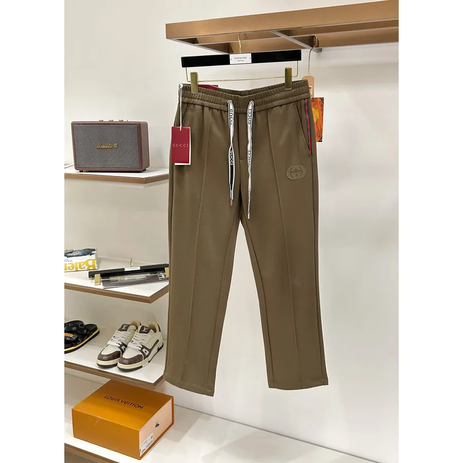 Gucci brown garment — ref 821886