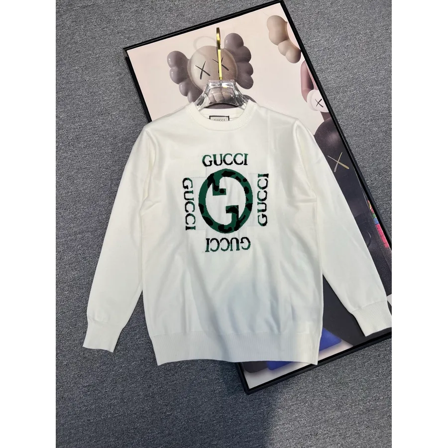 Gucci white sweater — ref 828285
