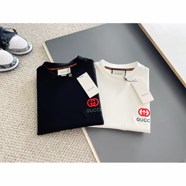 Gucci black T-shirt — ref 831073