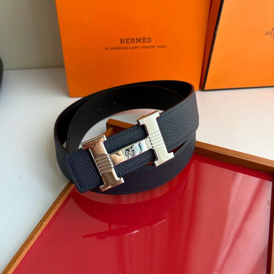 Hermès navy belt — ref 812155