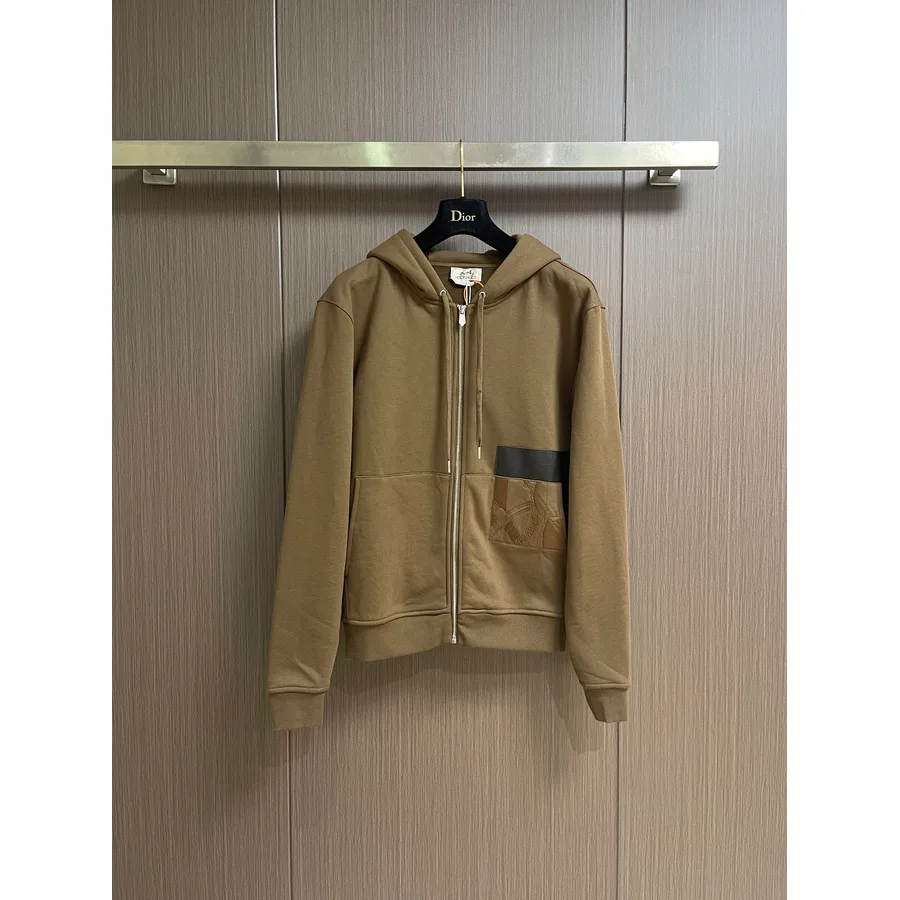 Hermès caramel garment — ref 835110