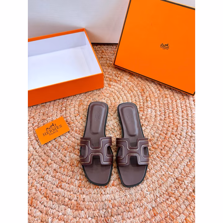 Hermès brown slide — ref 775909