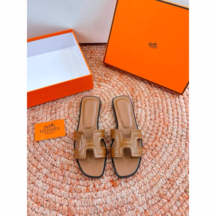 Hermès caramel slide — ref 775907