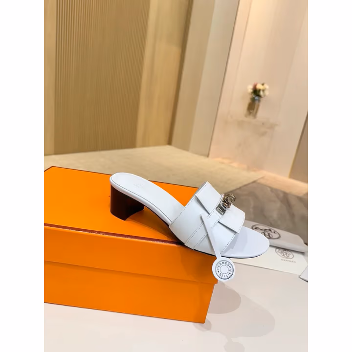 Hermès white slide — ref 788810