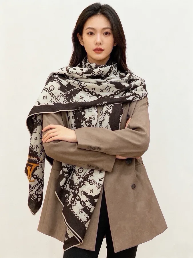 Louis Vuitton brown accessory — ref 811723