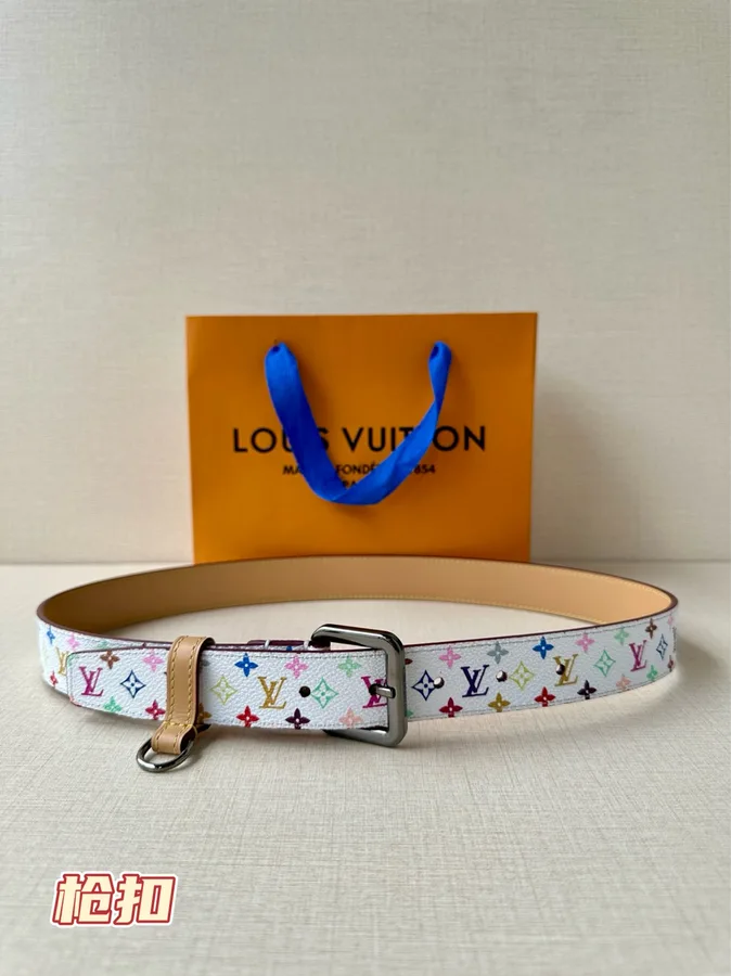 Louis Vuitton white belt
