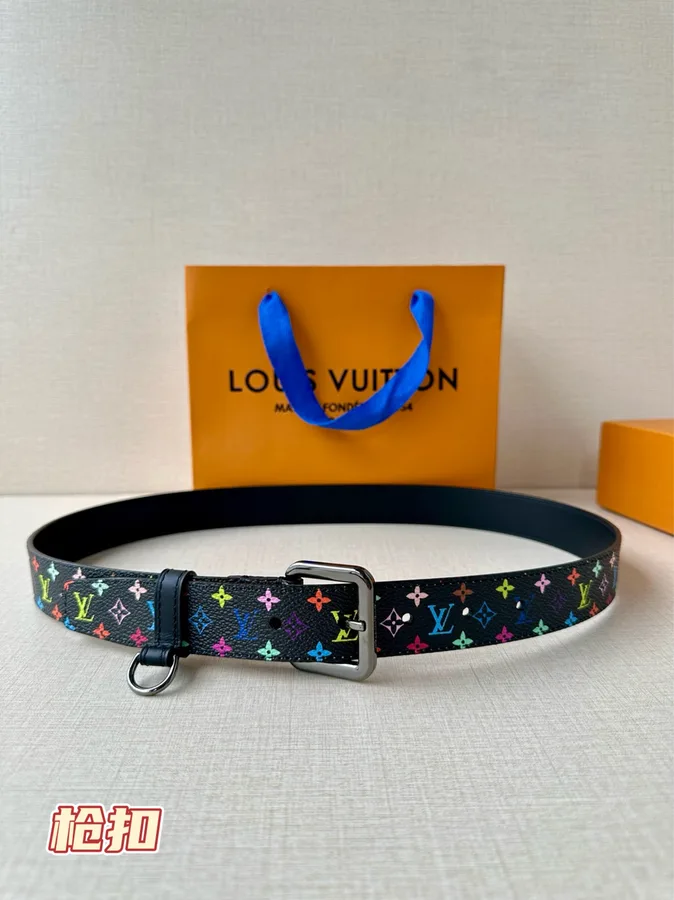 Louis Vuitton black belt