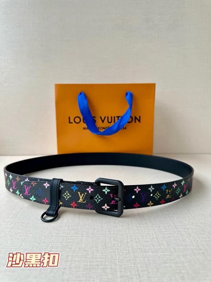 Louis Vuitton black belt