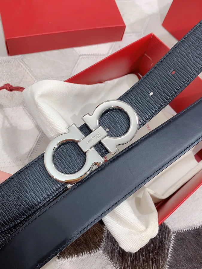 Louis Vuitton navy belt