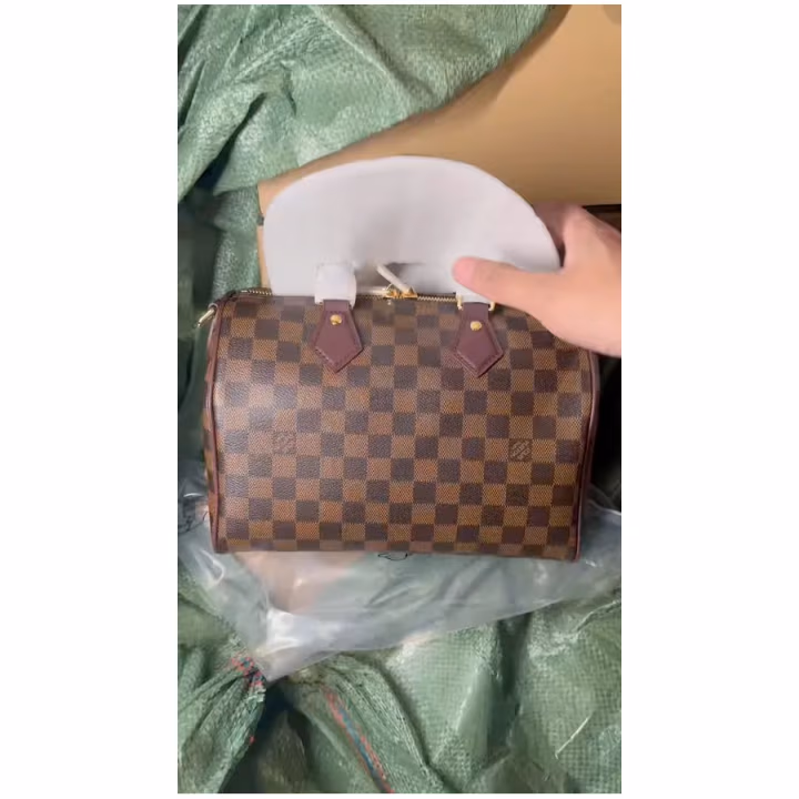 Louis Vuitton brown canvas bag — ref 822437