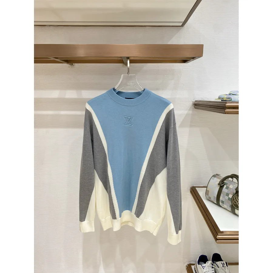 Louis Vuitton blue garment — ref 827386