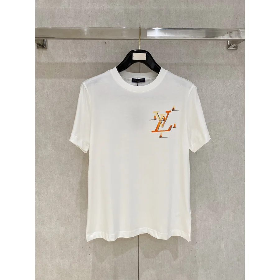 Louis Vuitton white garment — ref 827438