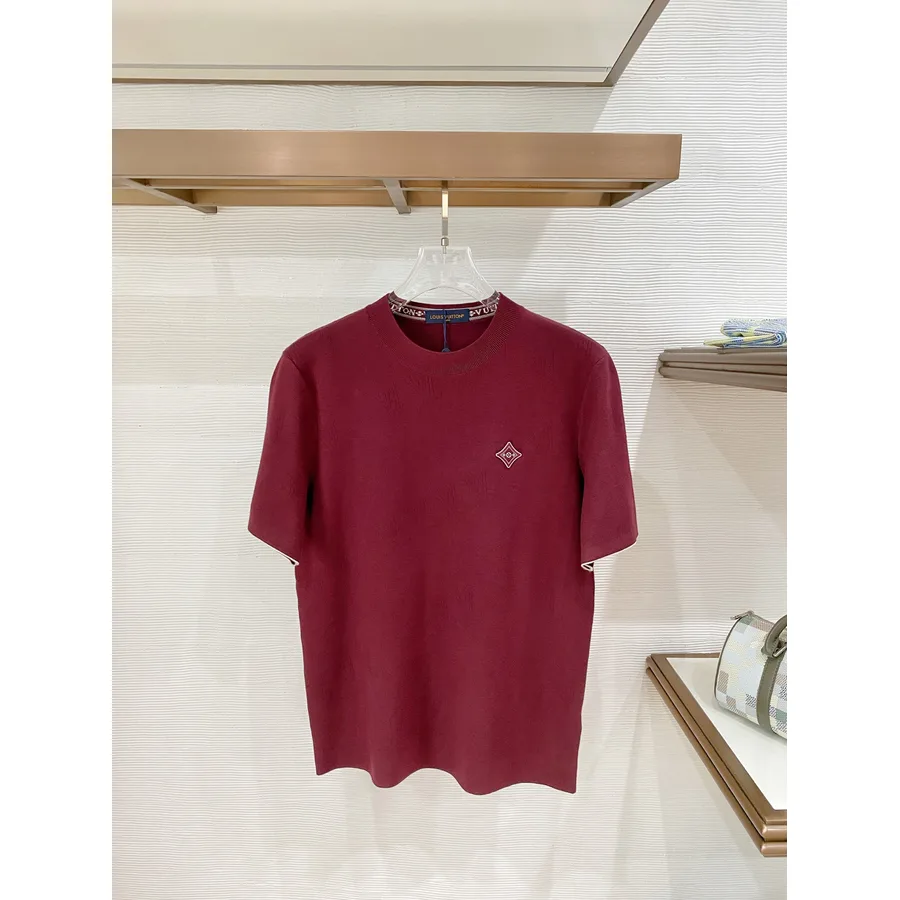 Louis Vuitton burgundy garment — ref 831031