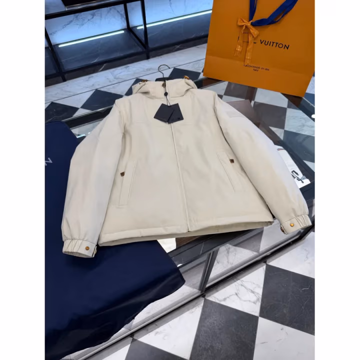 Louis Vuitton cream jacket — ref 832328