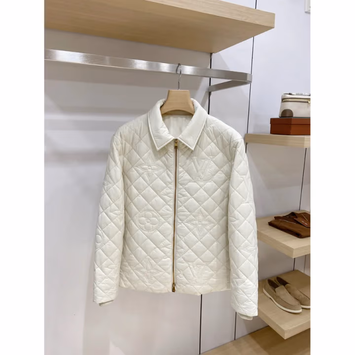 Louis Vuitton white jacket — ref 807406