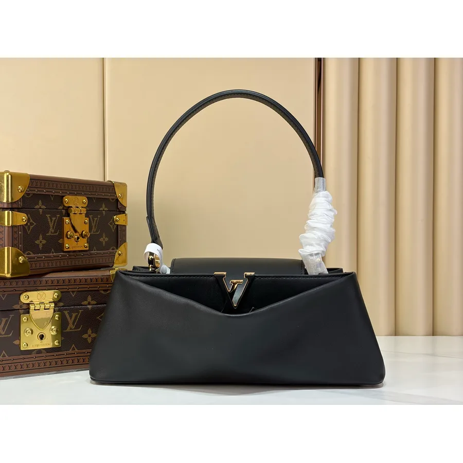 Louis Vuitton black mini bag — ref 825938