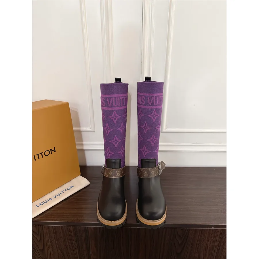 Louis Vuitton purple shoe — ref 813858