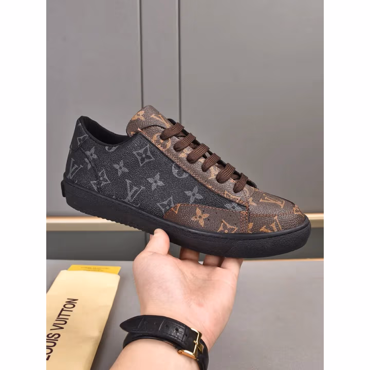 Louis Vuitton brown sneaker — ref 750464