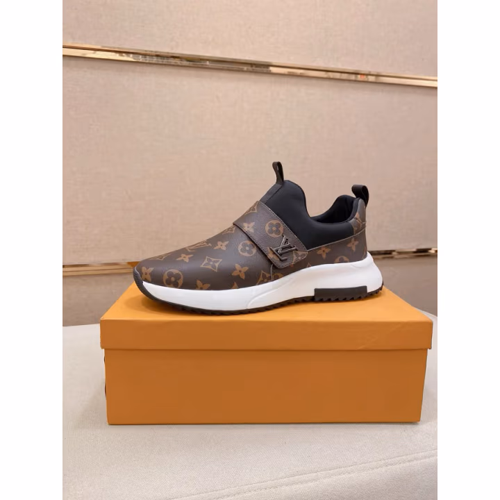 Louis Vuitton brown sneaker — ref 780827