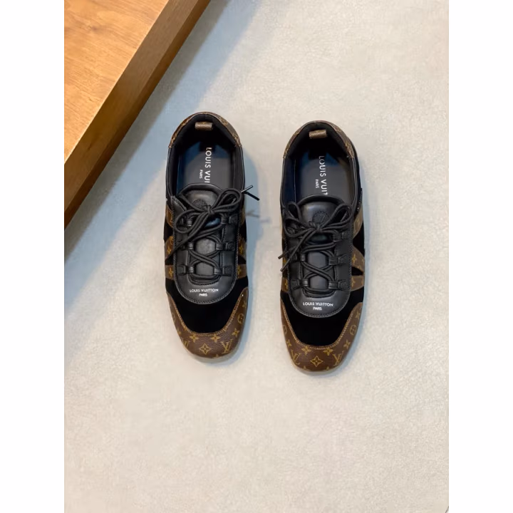 Louis Vuitton brown sneaker — ref 766669