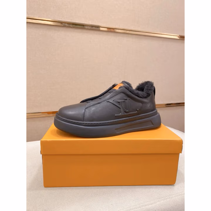 Louis Vuitton grey sneaker — ref 756393