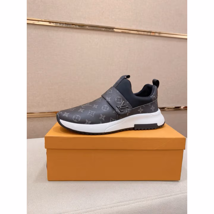 Louis Vuitton grey sneaker — ref 780826