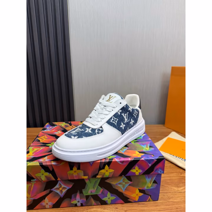 Louis Vuitton washed blue sneaker — ref 766743