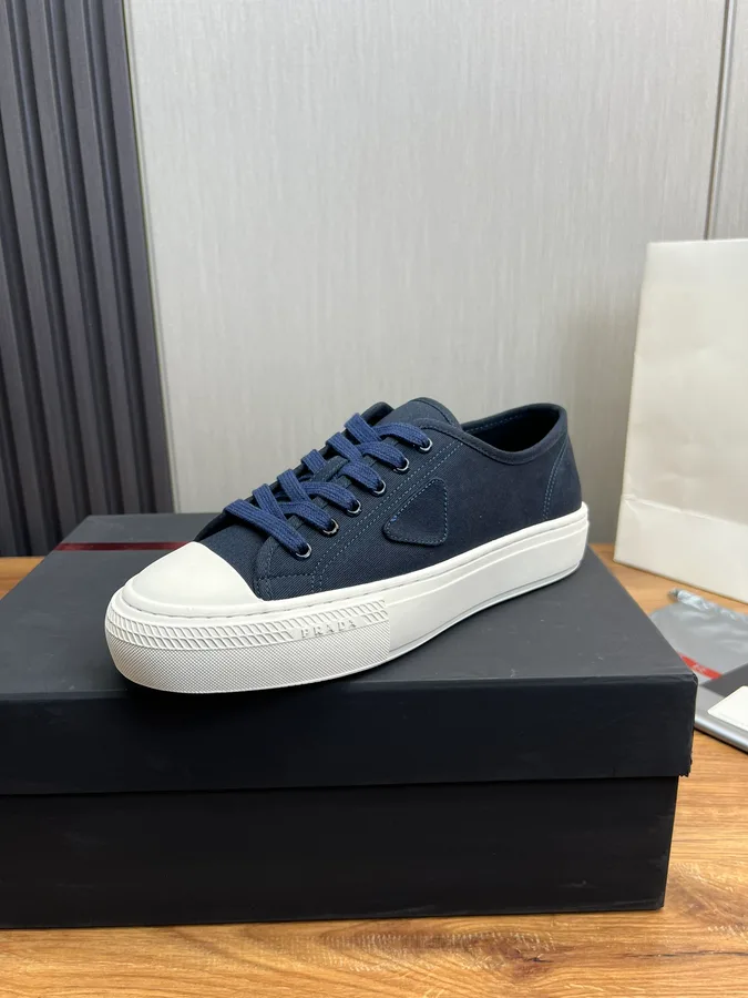 Prada navy shoe — ref 795690