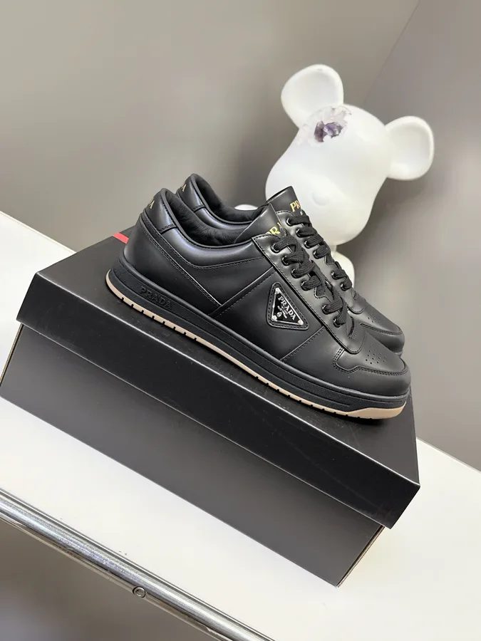 Prada black shoe — ref 813510