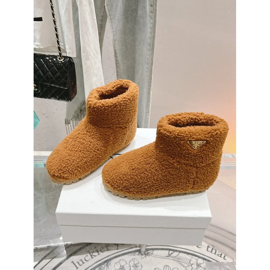 Prada caramel shoe — ref 813593