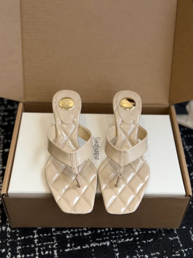Saint Laurent cream shoe — ref 791821
