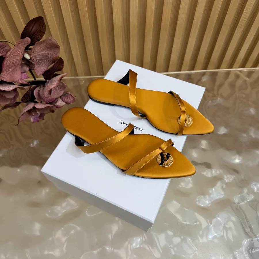 Saint Laurent orange shoe — ref 813241