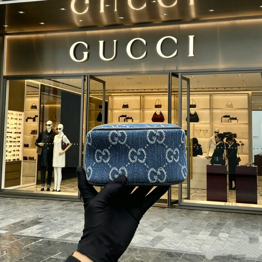 Gucci mini denim bag detail catalog photo